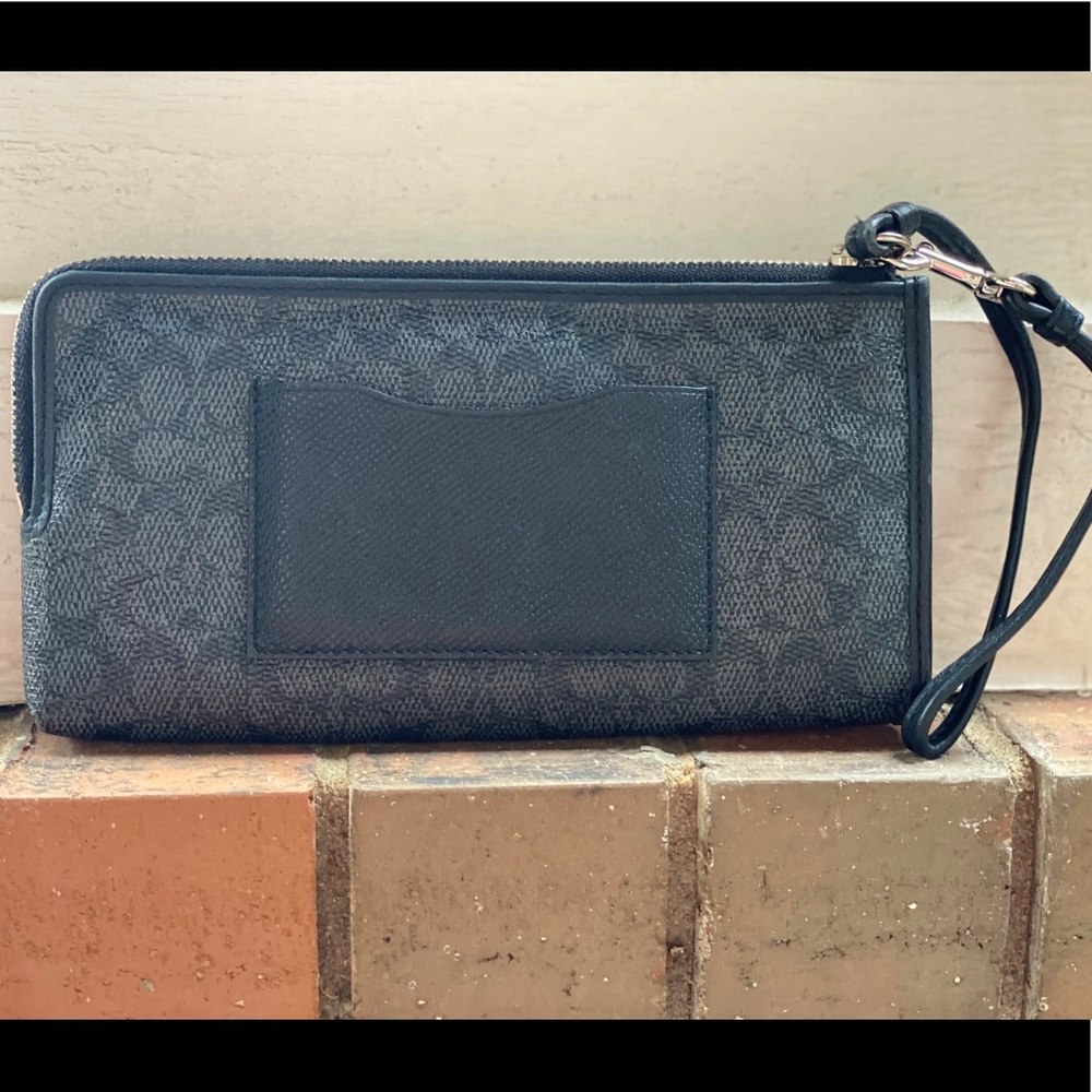 Coach Wallet - Picture 3 of 8